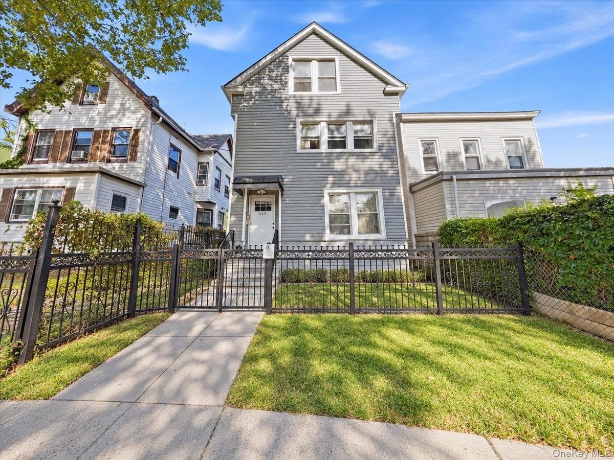 445 S 8th Avenue thumbnail 2