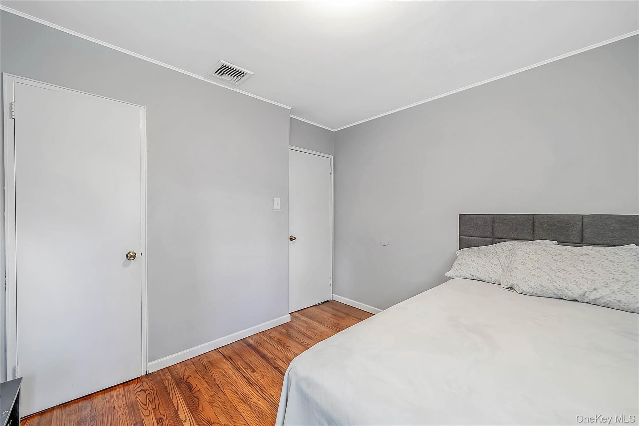 2275 Hynes Place thumbnail 18