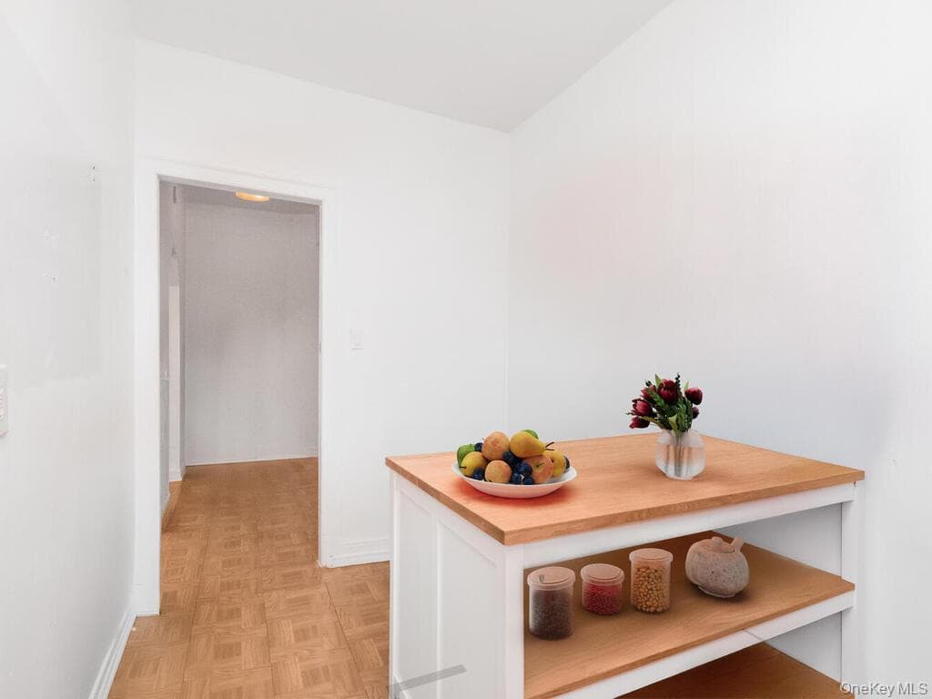 805 E 182nd Street Unit: 4E thumbnail 6