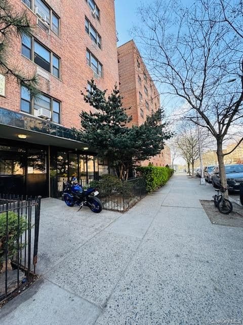 55-30 99th Street Unit: 3E thumbnail 2