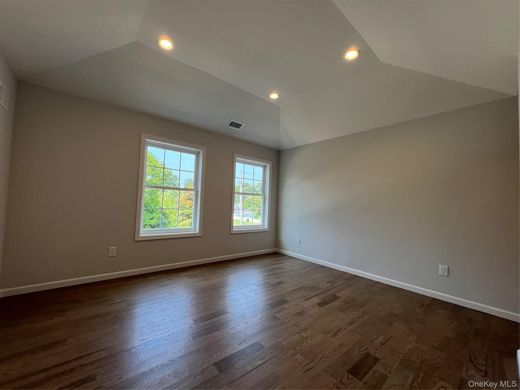 103 Huntington Drive thumbnail 15