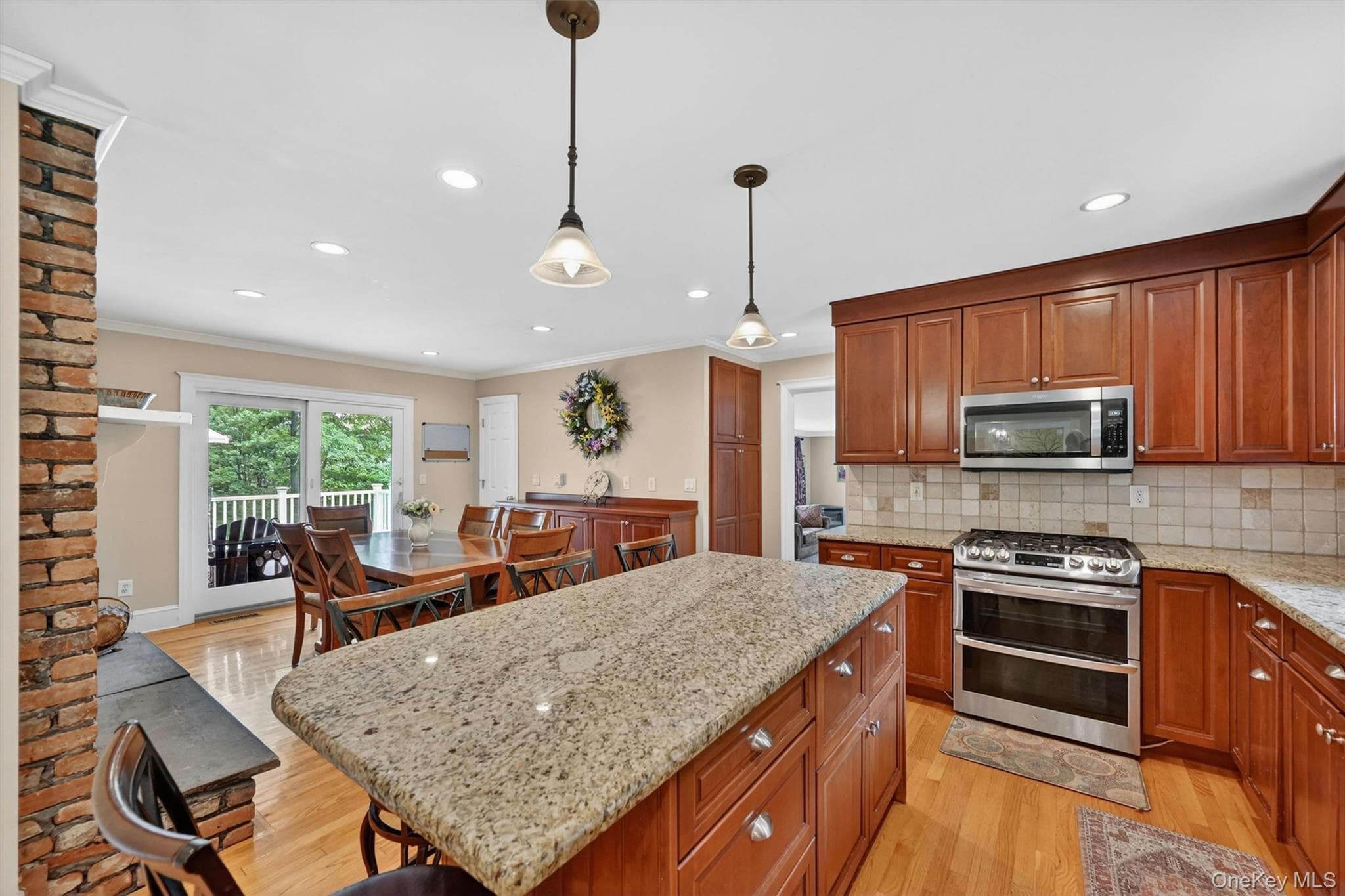 8 Mountain Brook Road thumbnail 8