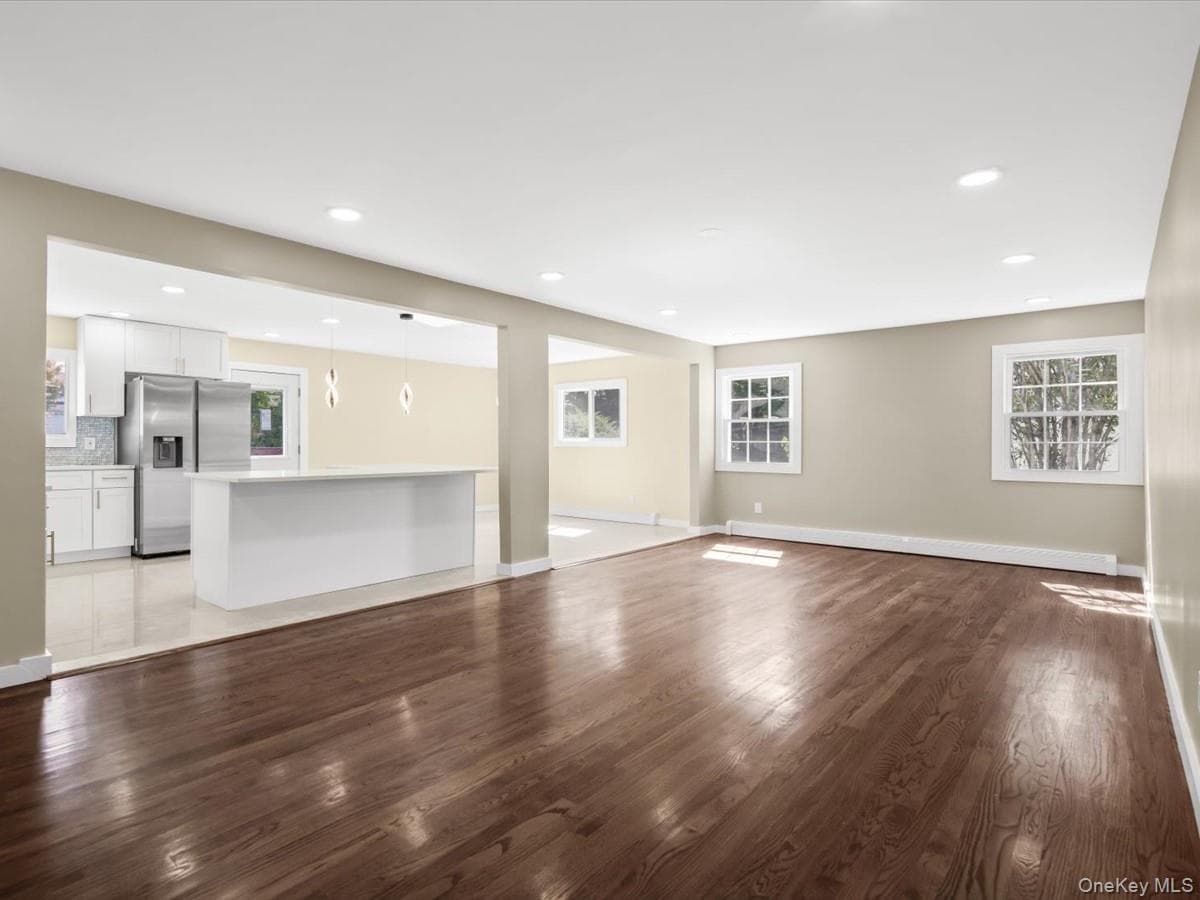 9 Honeysuckle LN thumbnail 8