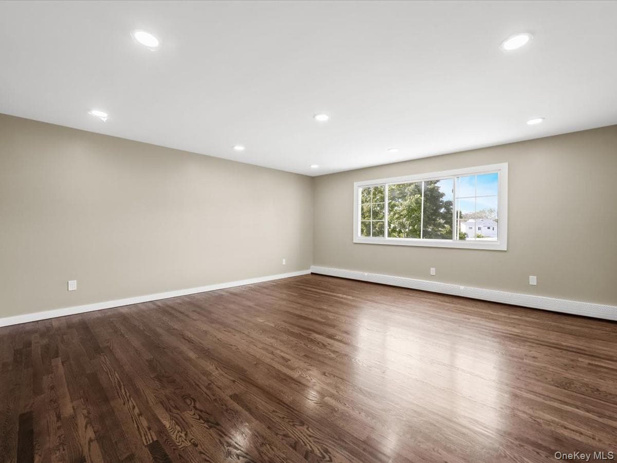 9 Honeysuckle LN thumbnail 6