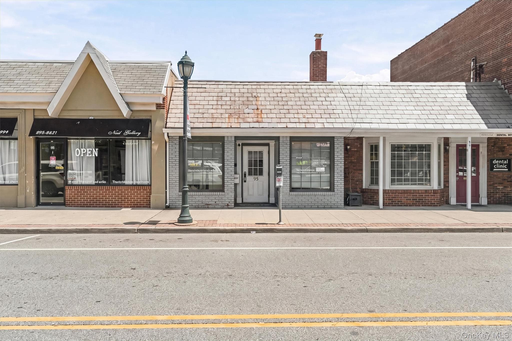 95 Rockaway Avenue thumbnail 2