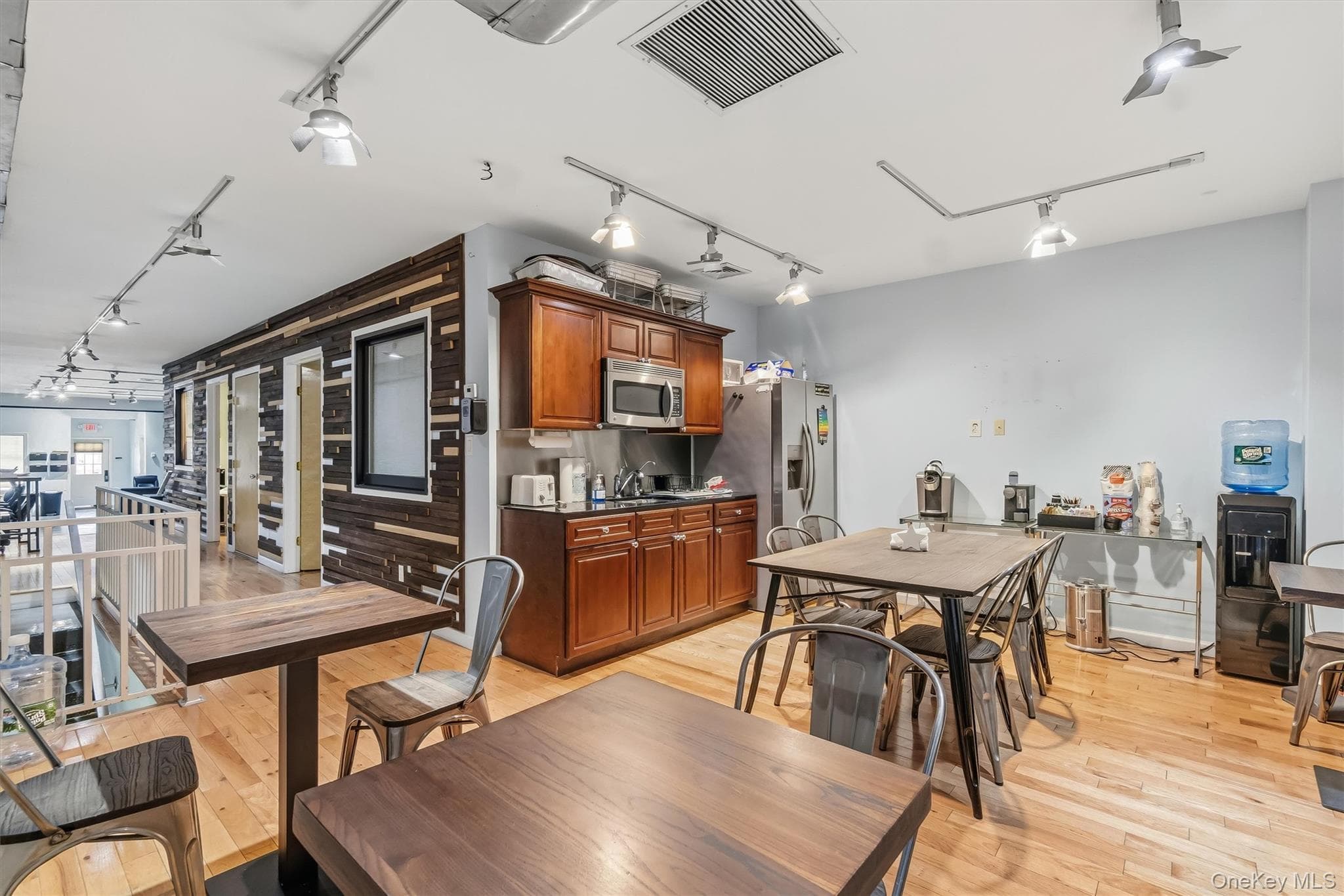 95 Rockaway Avenue thumbnail 34