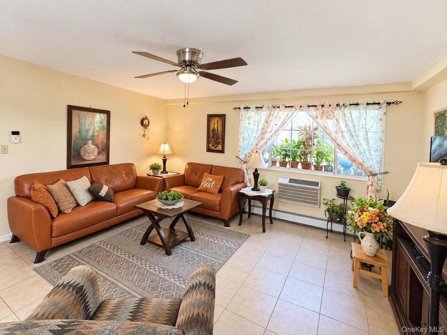 2135 Crotona Avenue Unit: 2B thumbnail 2