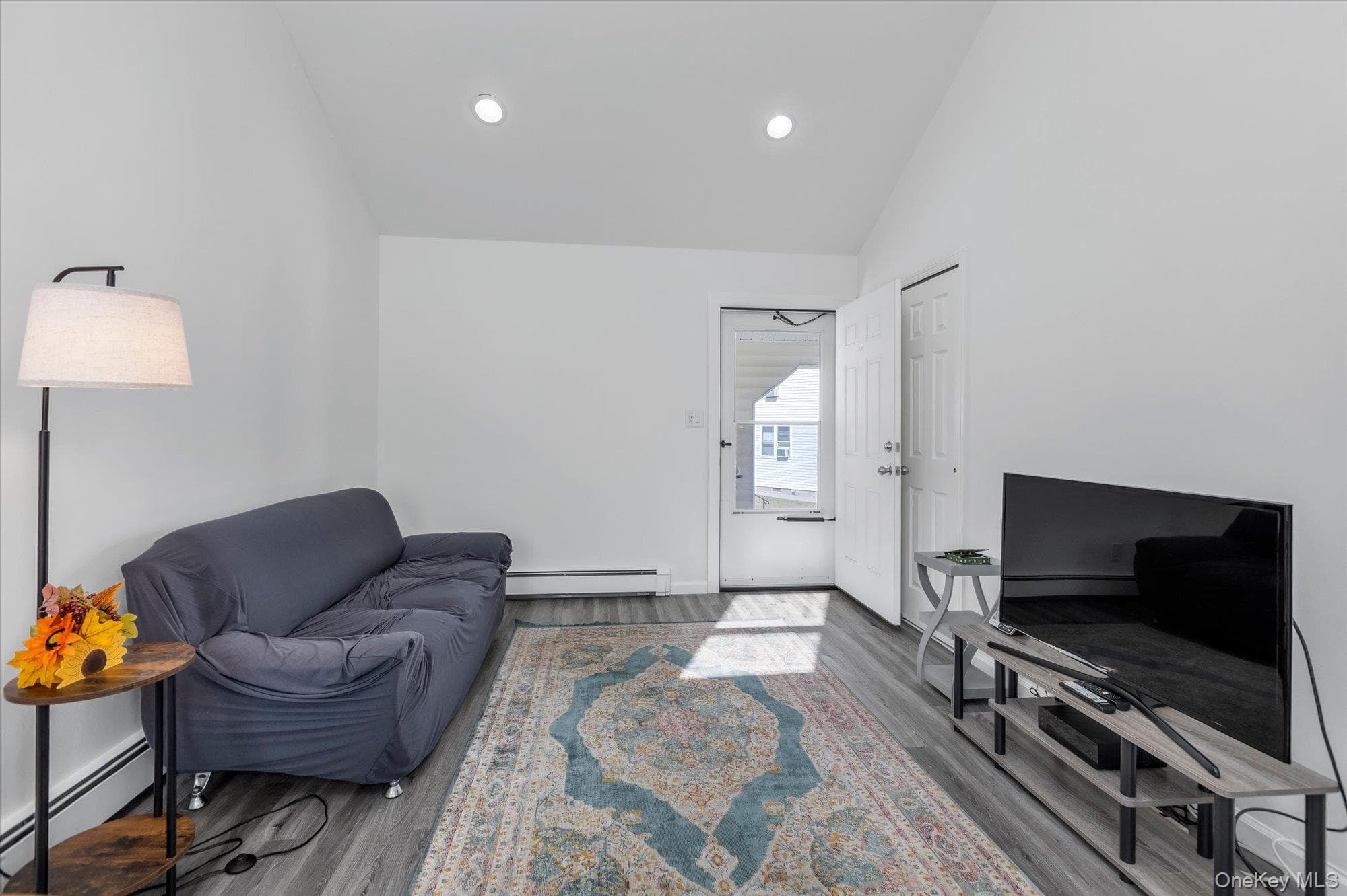 200 Lowndes Avenue Unit: D thumbnail 5