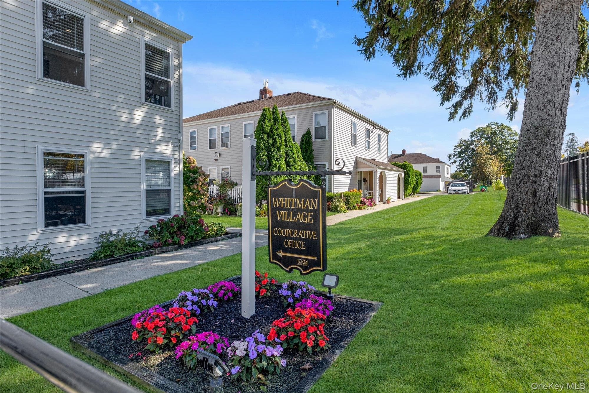 200 Lowndes Avenue Unit: D, Huntington Station