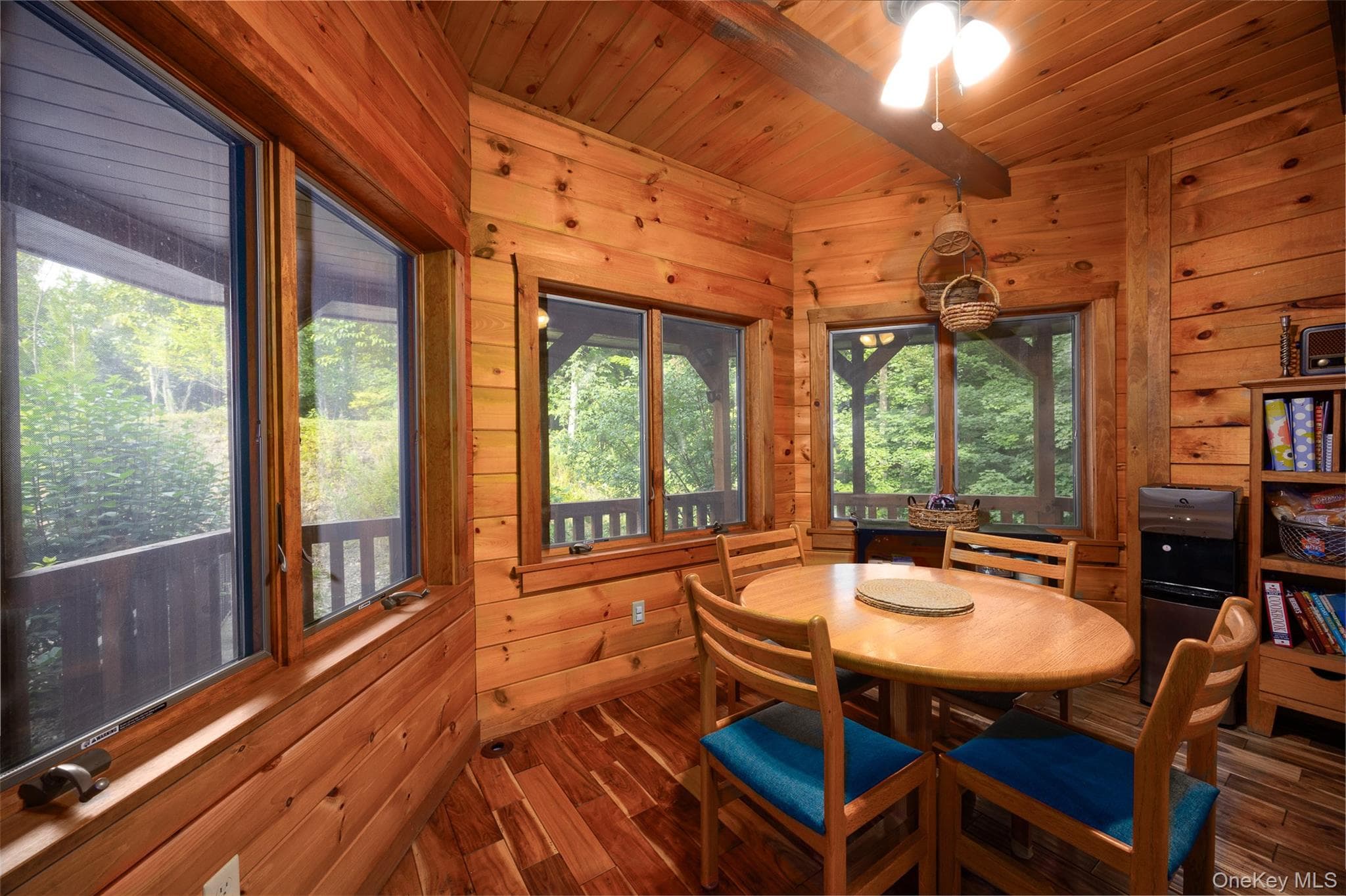 162 Crum Elbow Road thumbnail 14