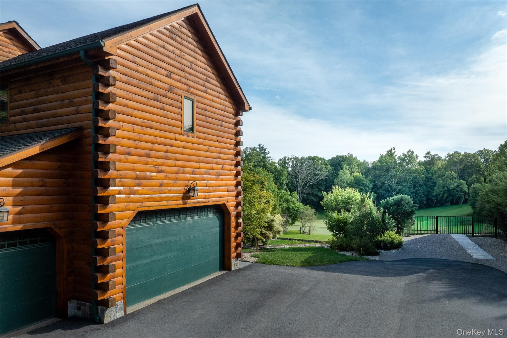 162 Crum Elbow Road thumbnail 37