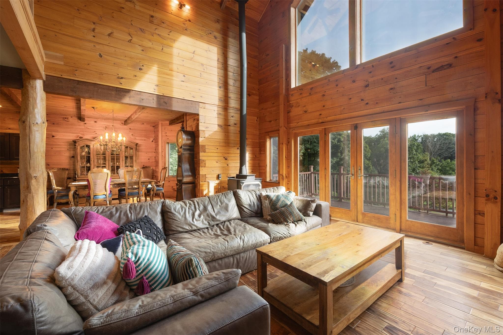 162 Crum Elbow Road thumbnail 7