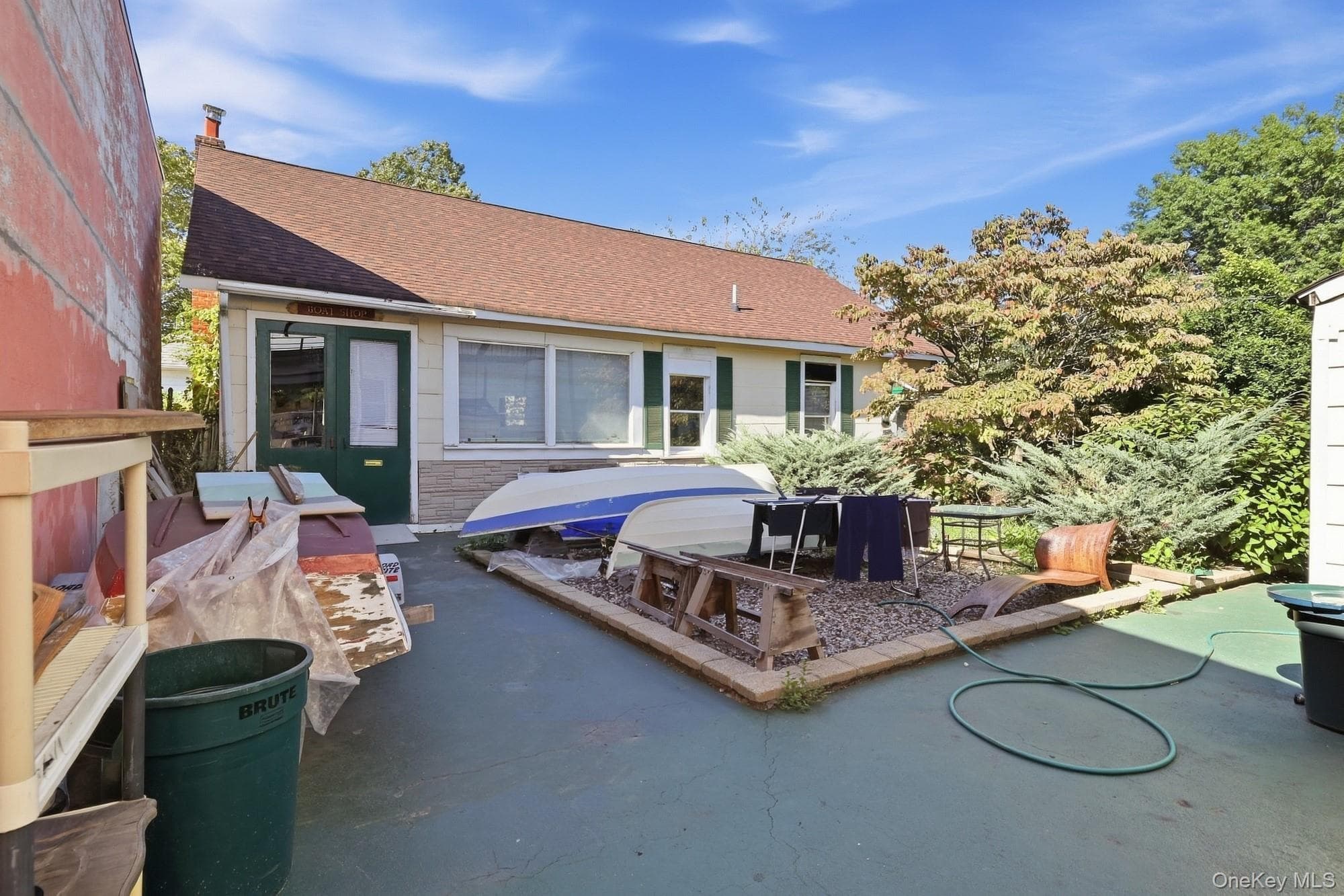 74 W Hoffman Avenue thumbnail 19