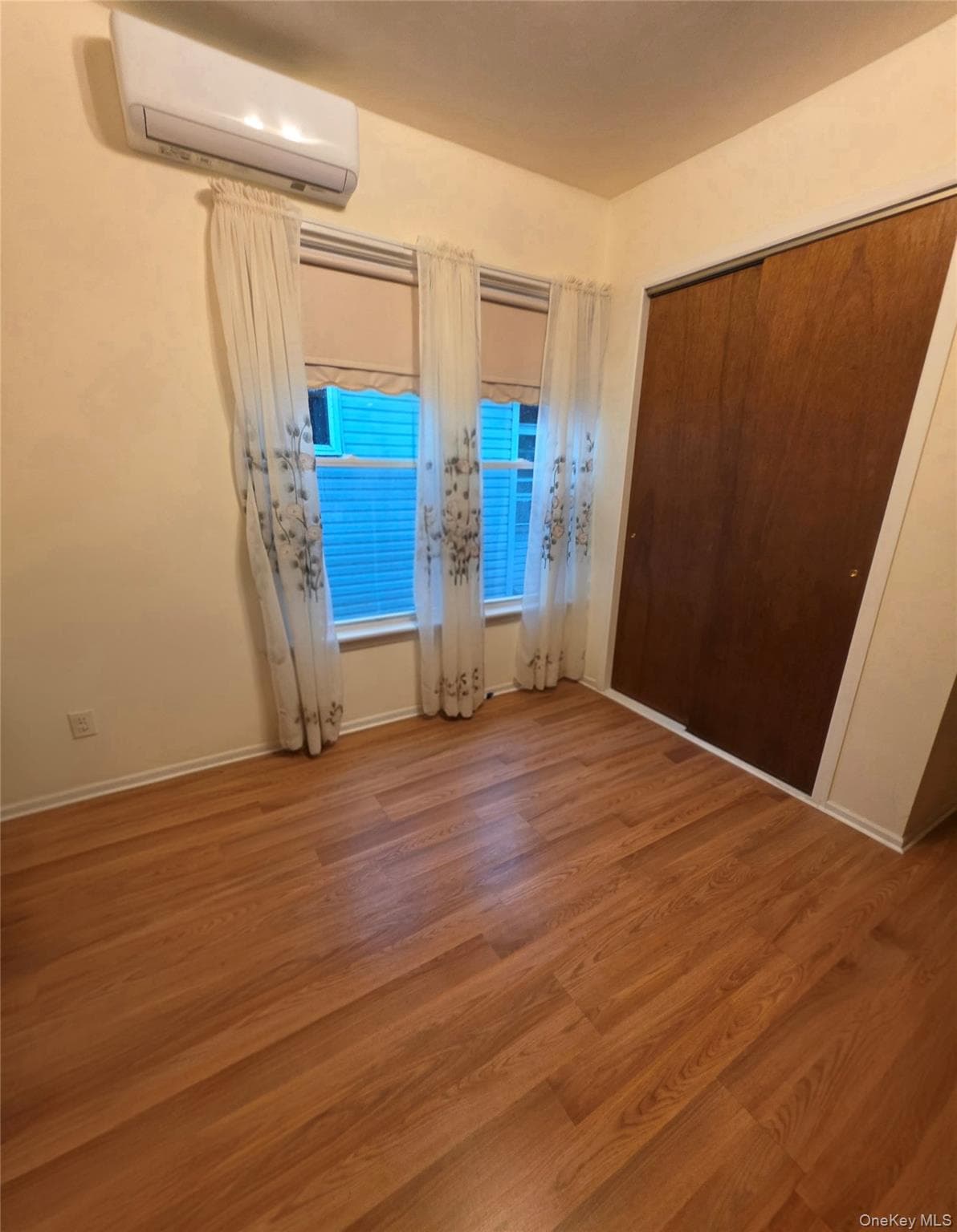 158-13 102nd Street thumbnail 13