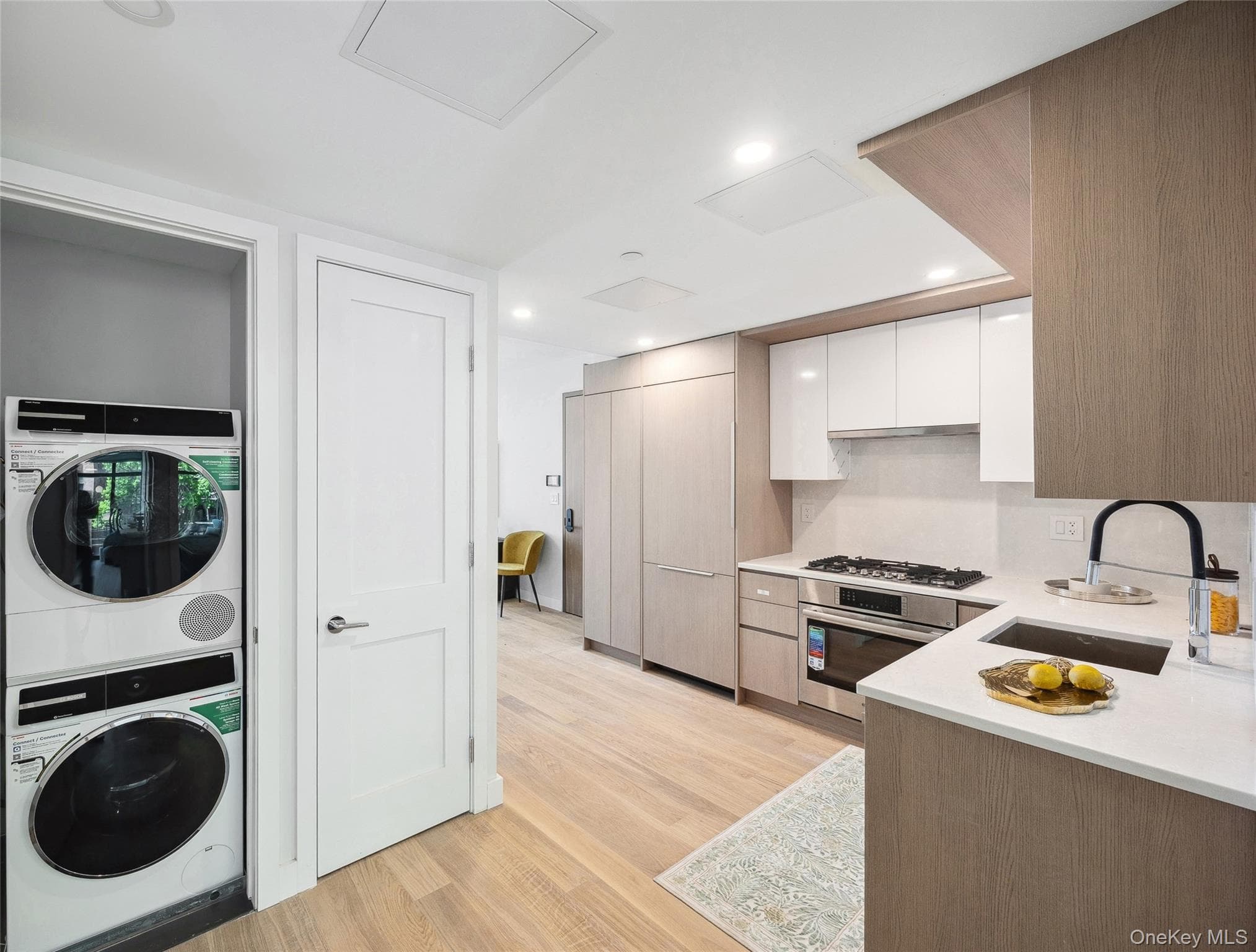 38-20 Parsons Boulevard Unit: 201 thumbnail 7