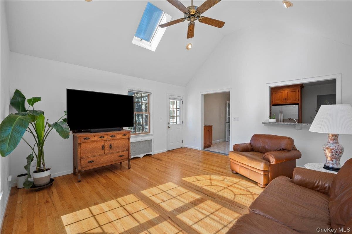 18 Maywood Avenue thumbnail 10