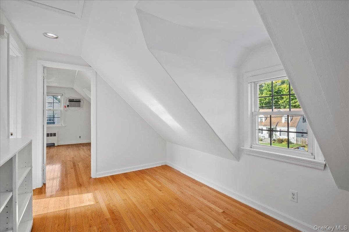 18 Maywood Avenue thumbnail 19