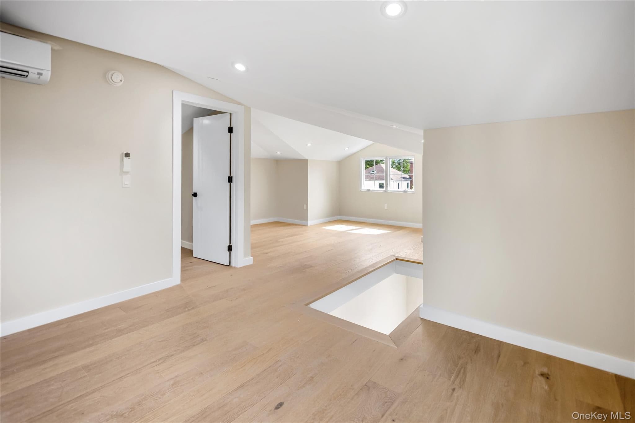 80-27 213th Street thumbnail 21