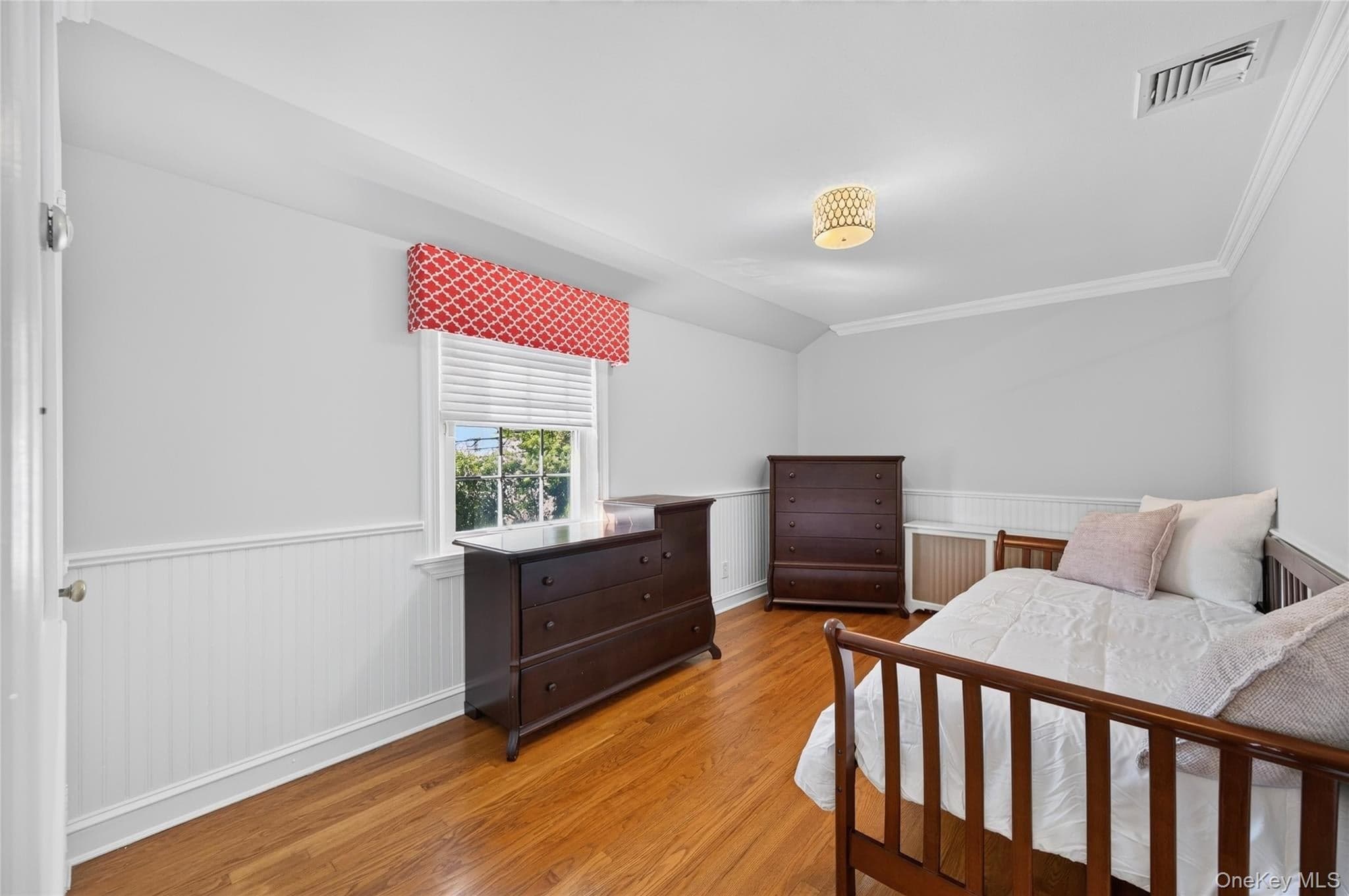 108 Kingsbury Road thumbnail 28