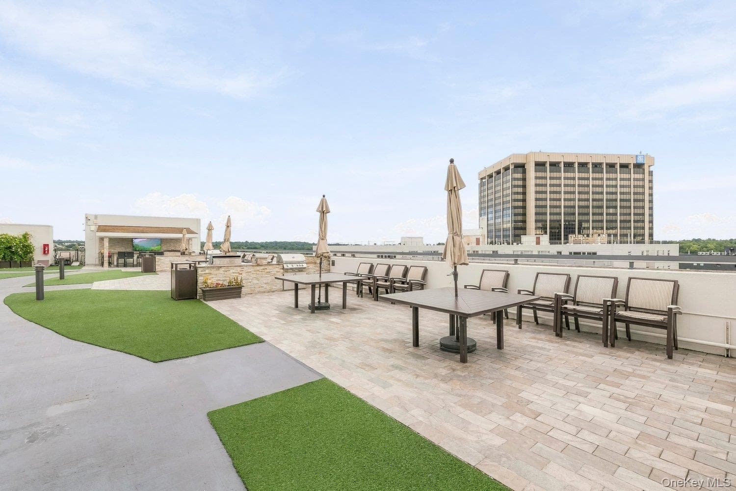 10 City Place Unit: 2B thumbnail 25