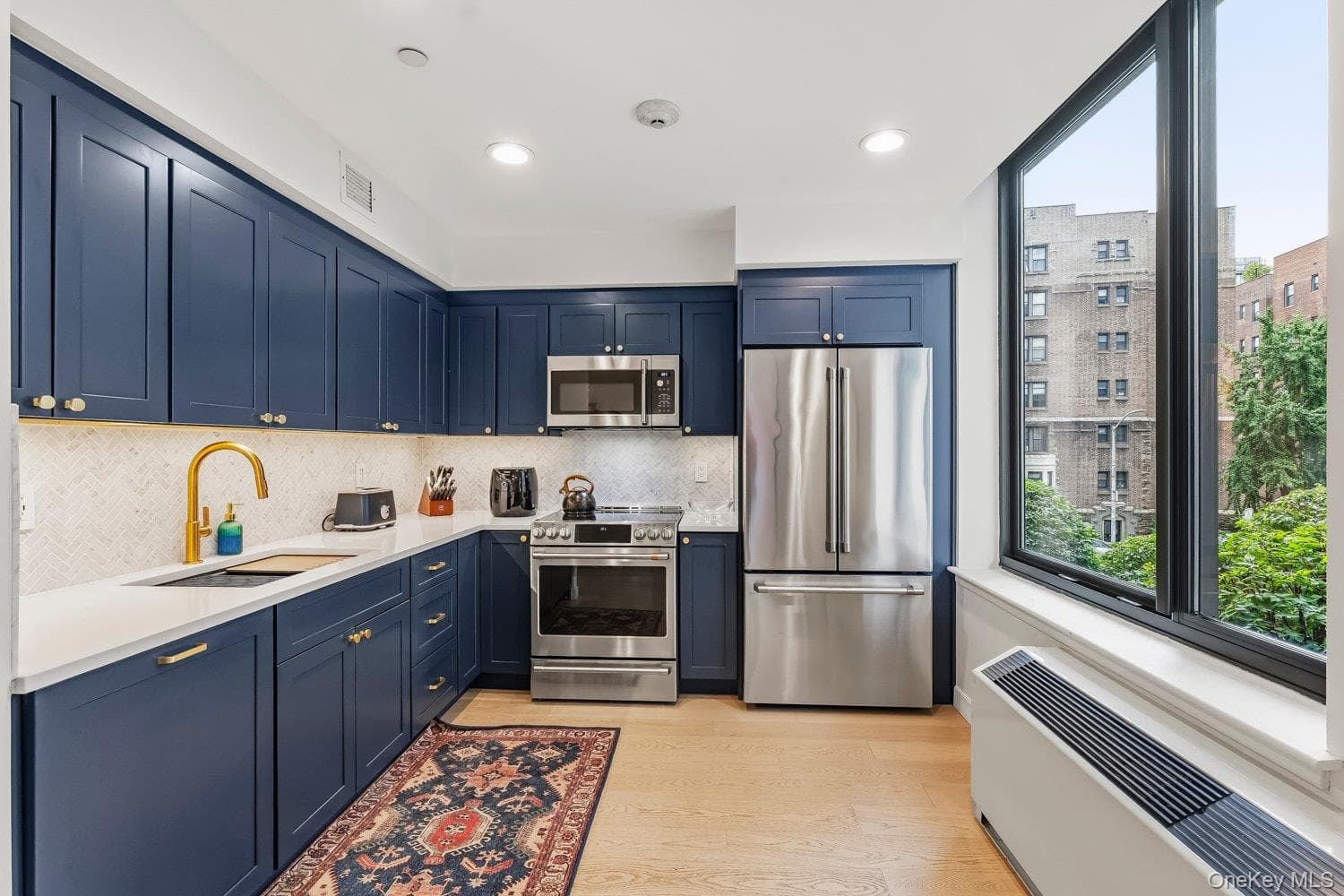 10 City Place Unit: 2B photo 1