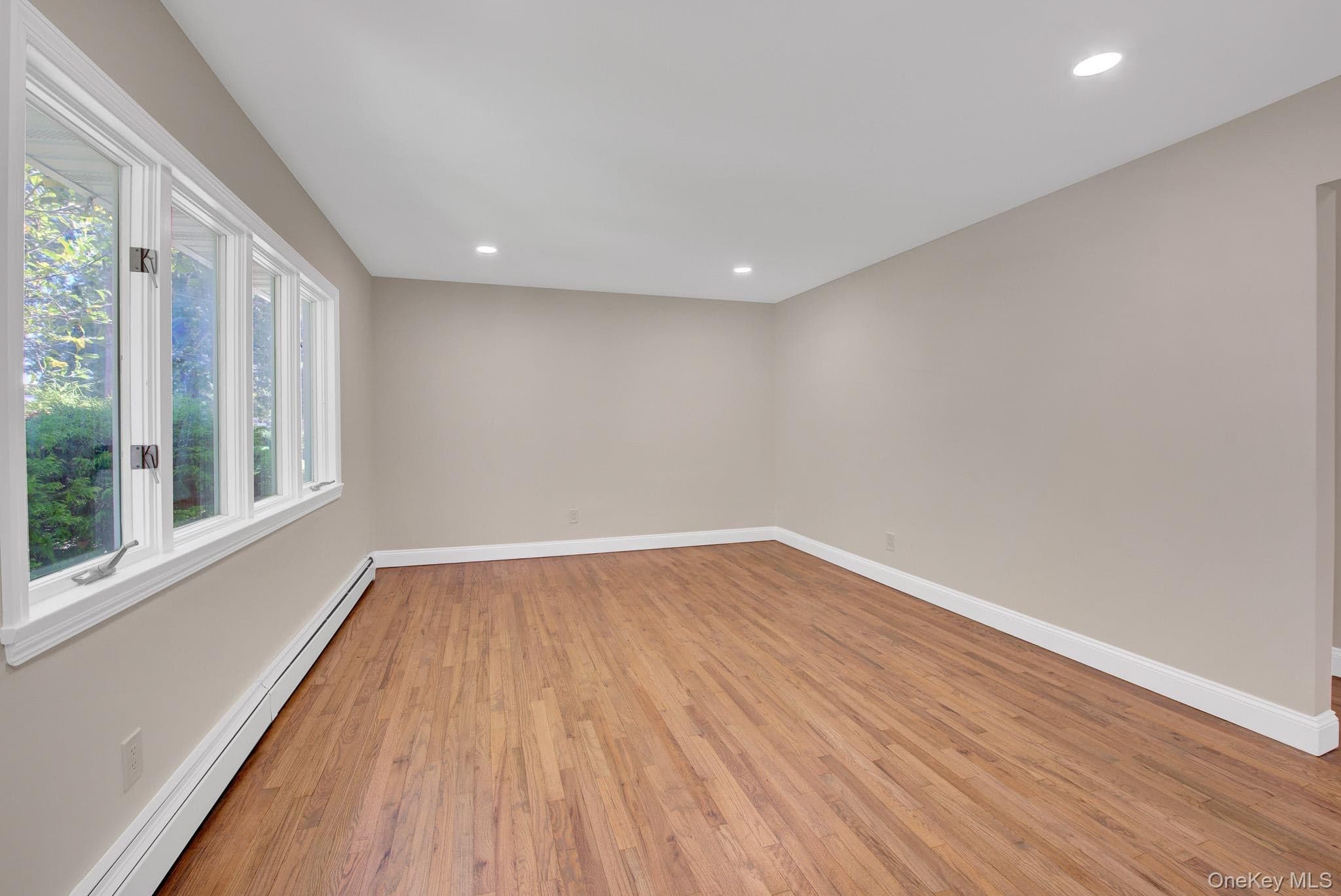 11 Parkwood Road thumbnail 3