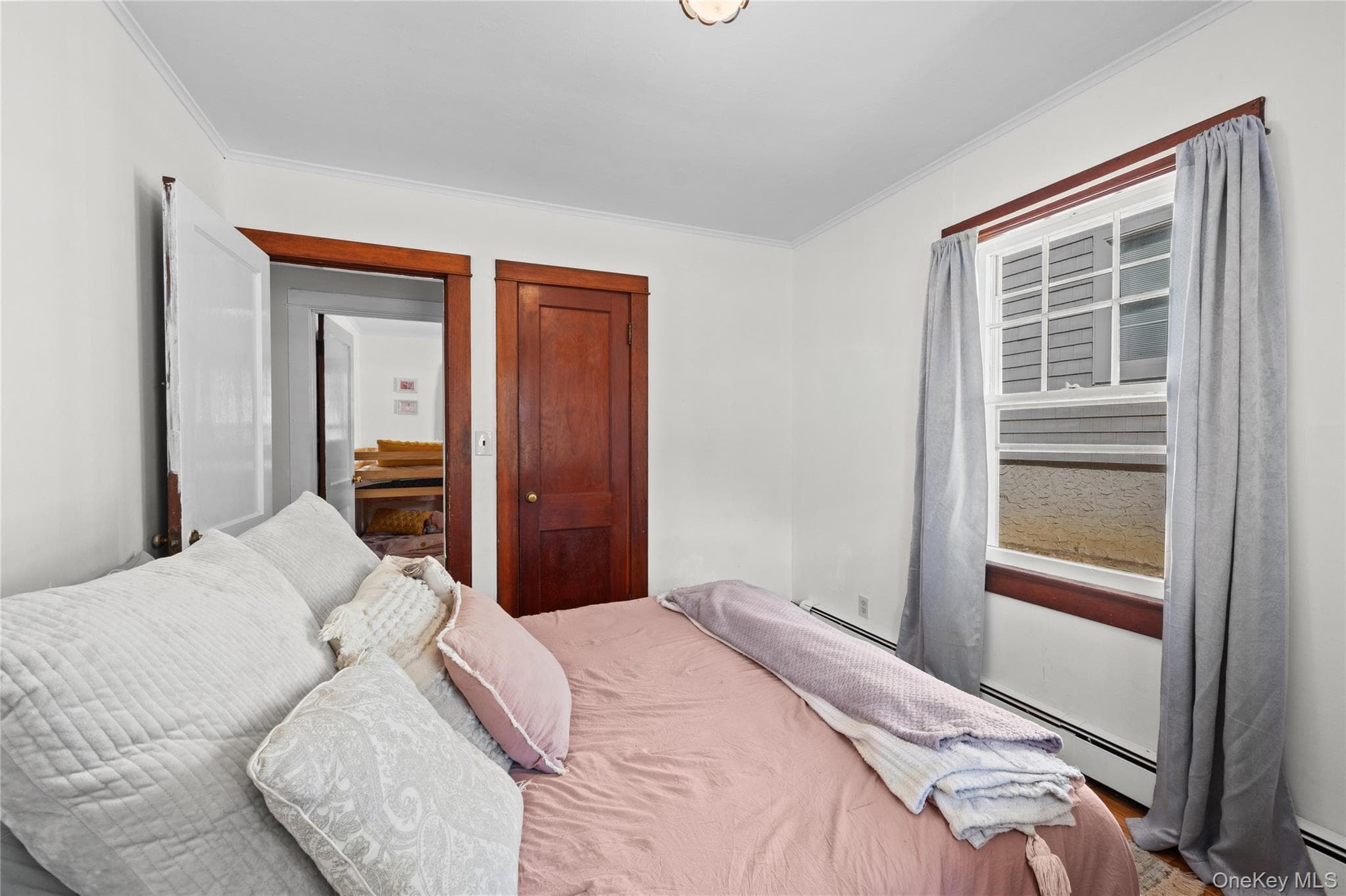 11 Sharon Avenue thumbnail 10