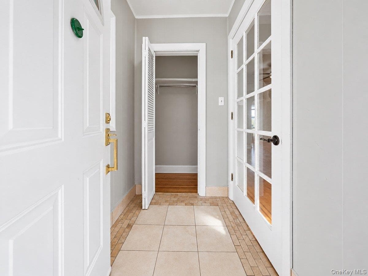 221 Edgewood Avenue thumbnail 6