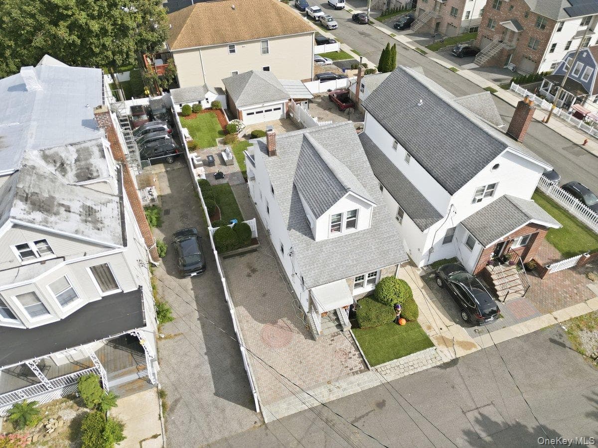 221 Edgewood Avenue thumbnail 44