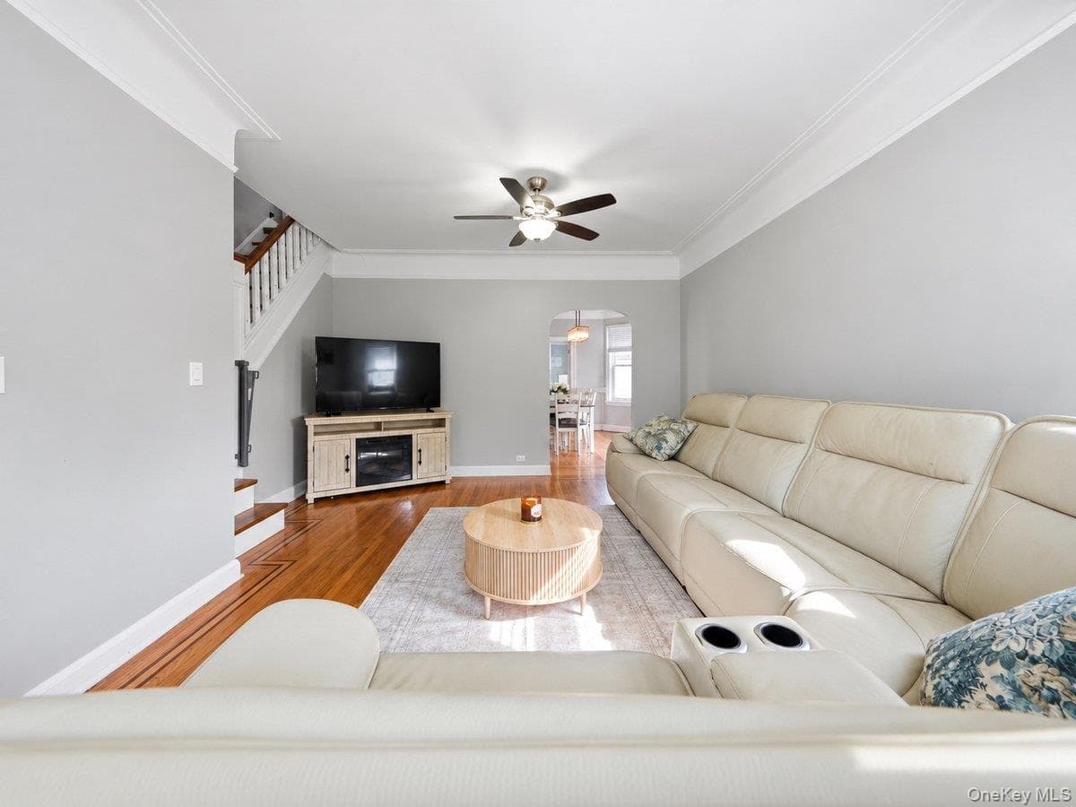 221 Edgewood Avenue thumbnail 13