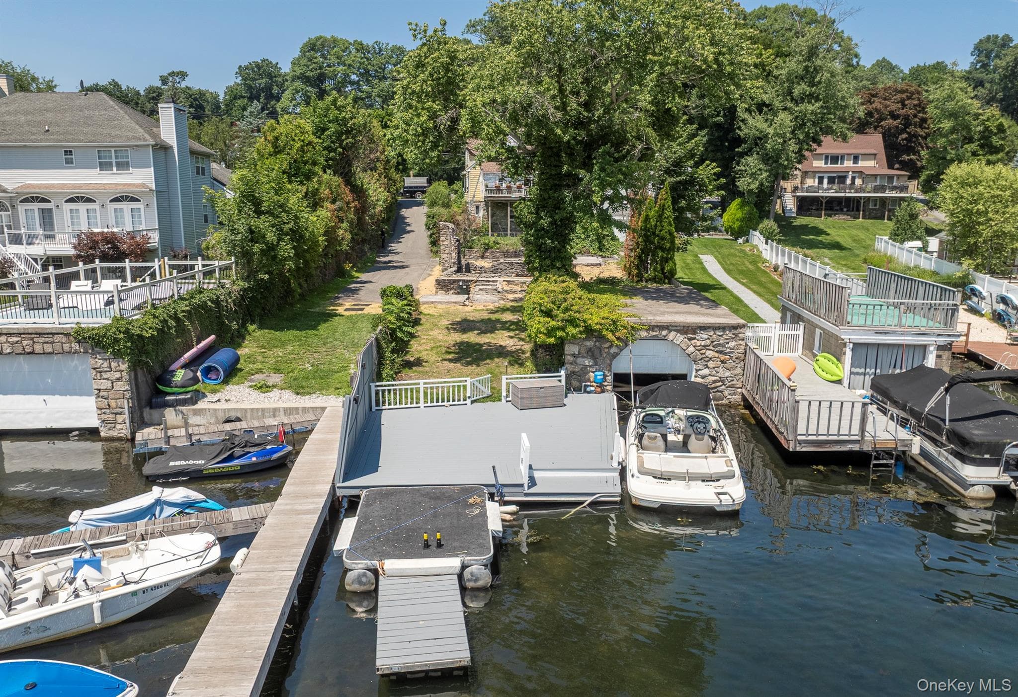 68 W Lake Boulevard thumbnail 15