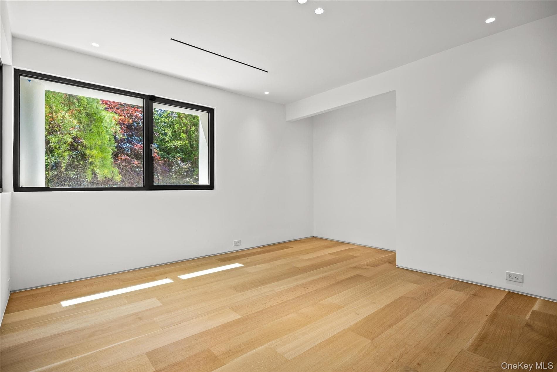 1 Foxwood Road thumbnail 36