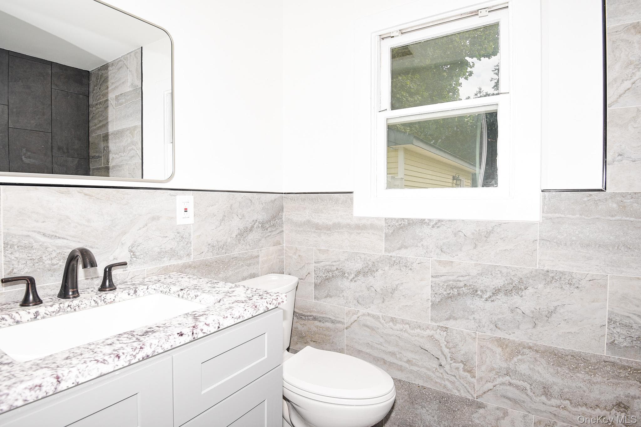 95 E Pulaski Road thumbnail 11