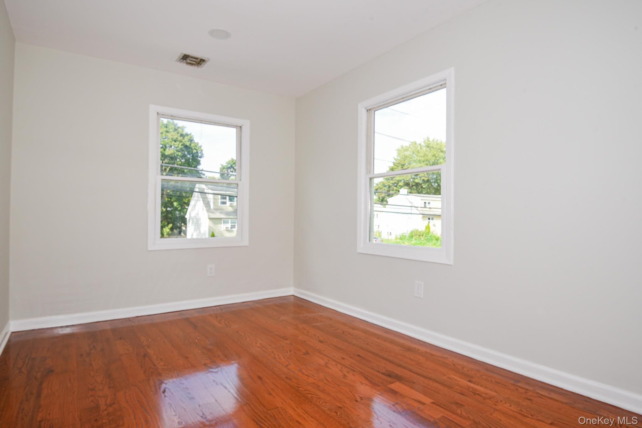 95 E Pulaski Road thumbnail 25