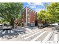 300 W 137th Street Unit: 300D, New York (manhattan)