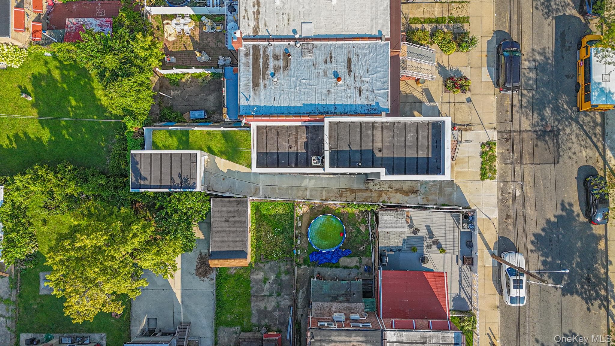 1011 E 221st Street thumbnail 25