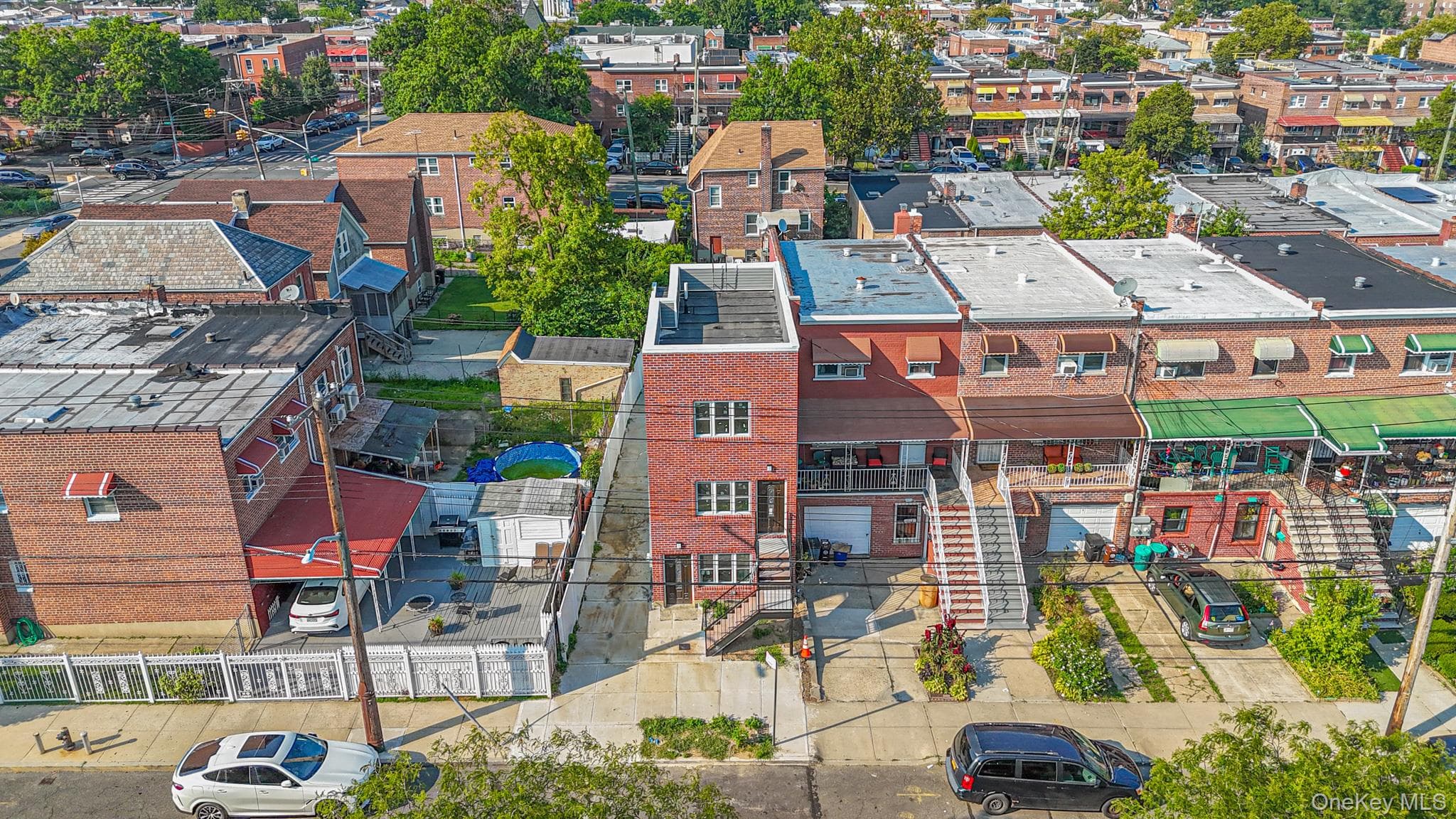 1011 E 221st Street thumbnail 23