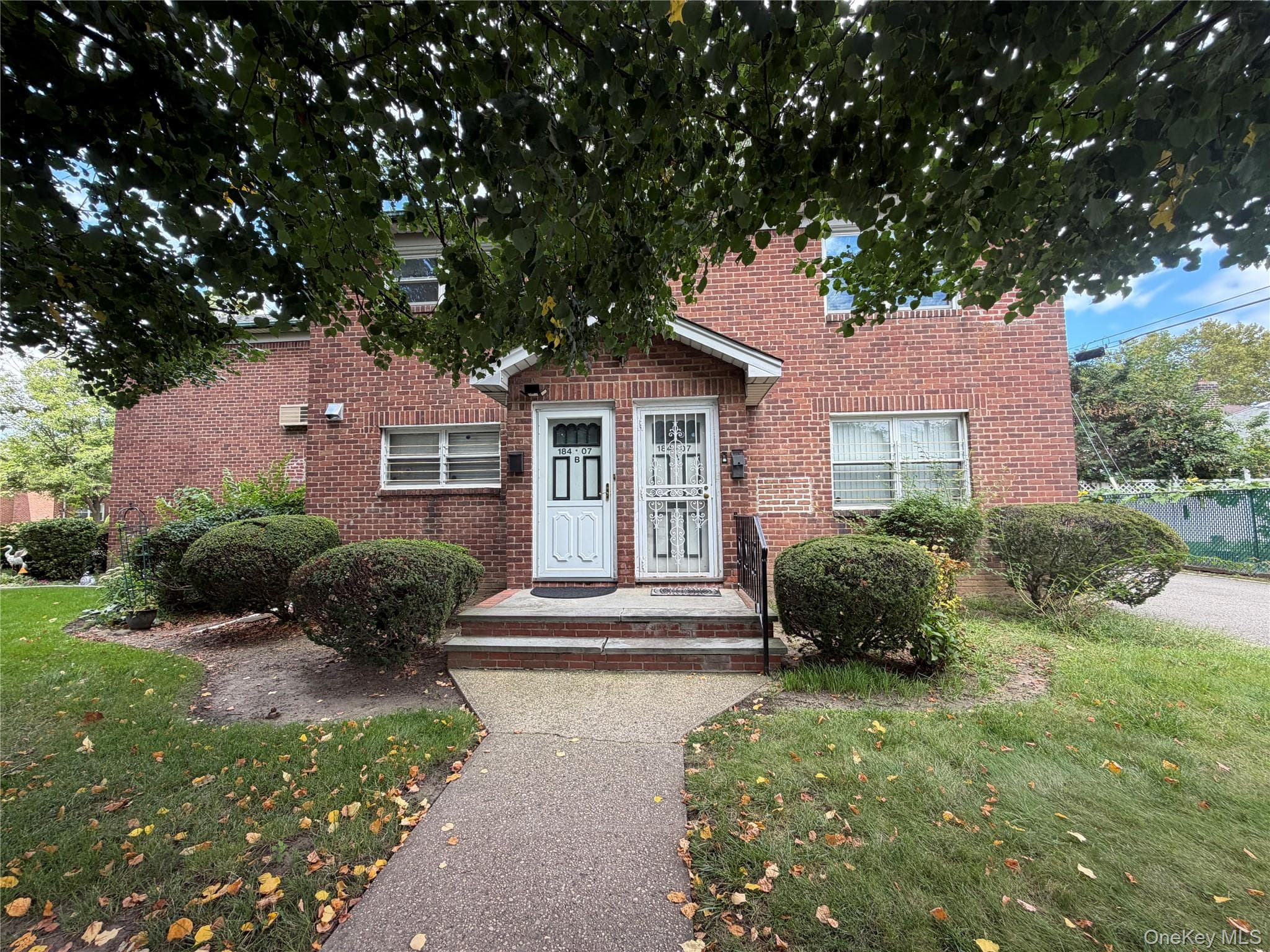 18407A 58th Avenue thumbnail 2