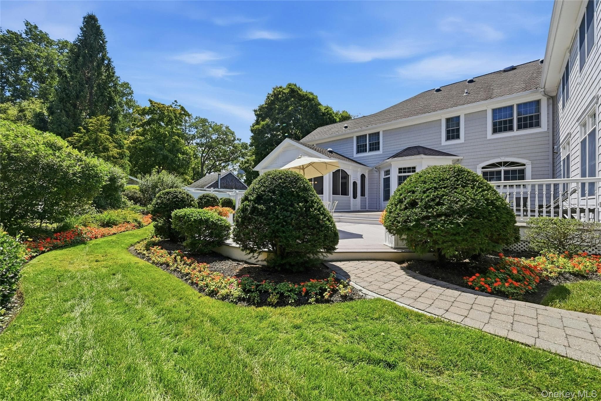 3 Crescent Drive thumbnail 37