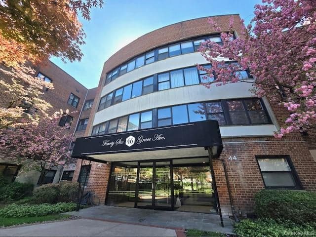 46 Grace Avenue Unit: 2J thumbnail 3