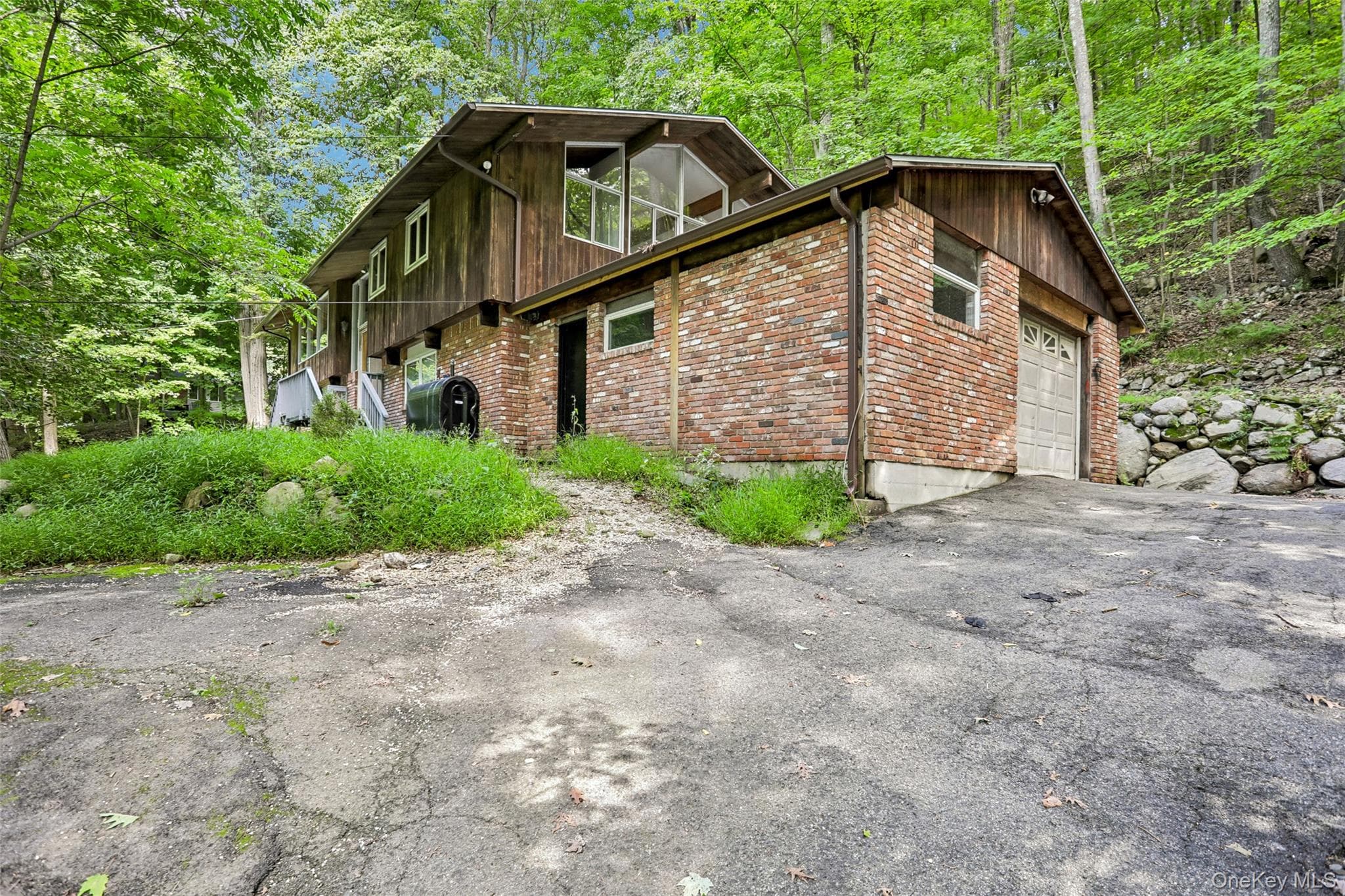 951 Haverstraw Road, Suffern