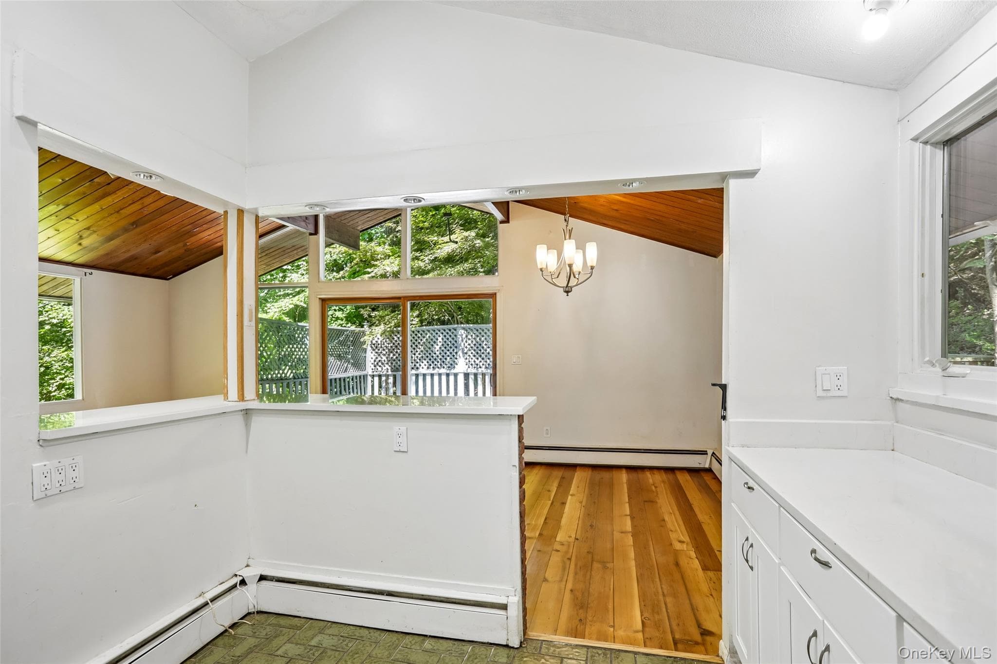 951 Haverstraw Road thumbnail 12