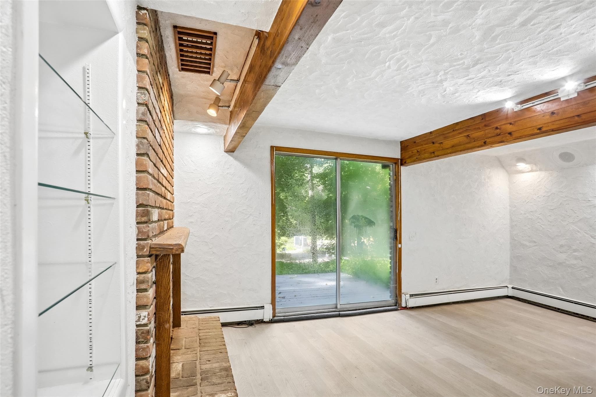 951 Haverstraw Road thumbnail 26