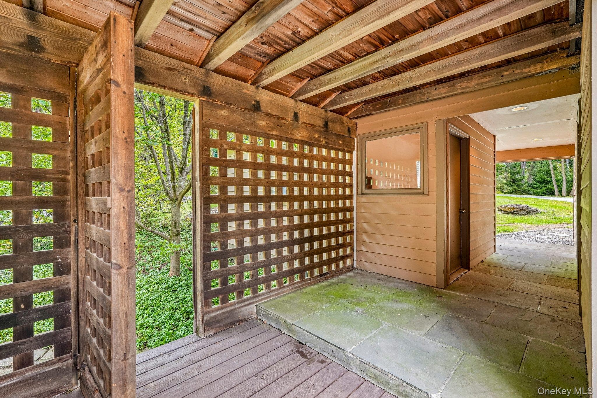65 Colonial Avenue thumbnail 26