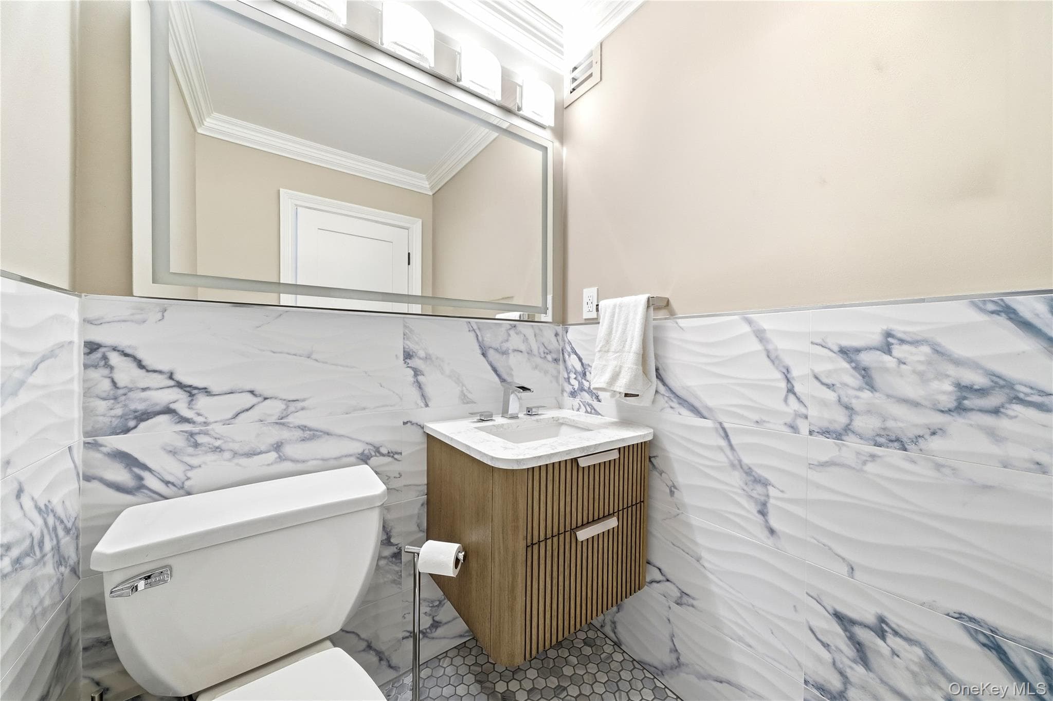 100 W Broadway Unit: #6Q thumbnail 15