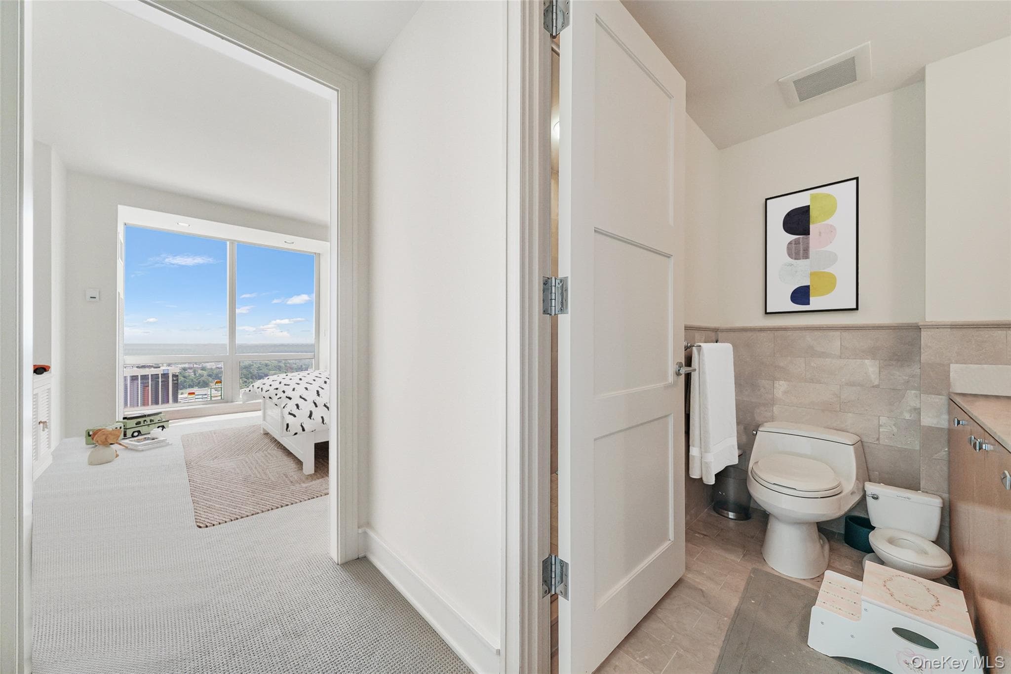 1 Renaissance Square Unit: 37B thumbnail 22