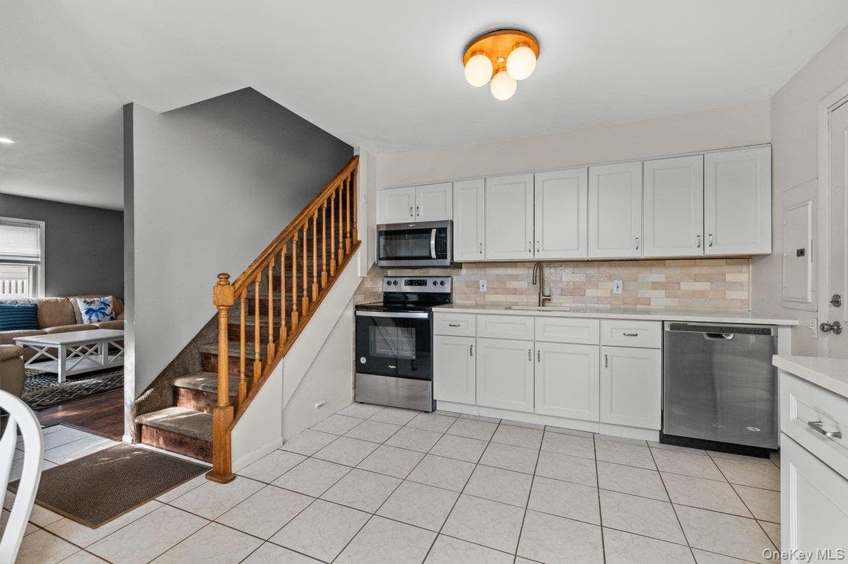 61 Hollyhock Road thumbnail 14