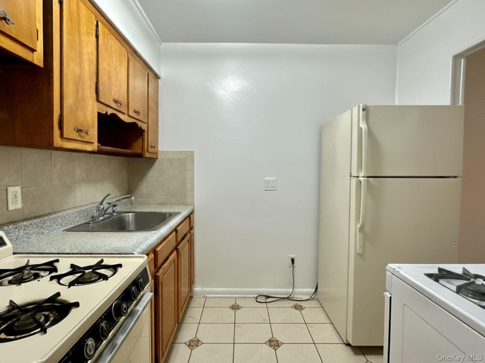42-23 68 Street thumbnail 18