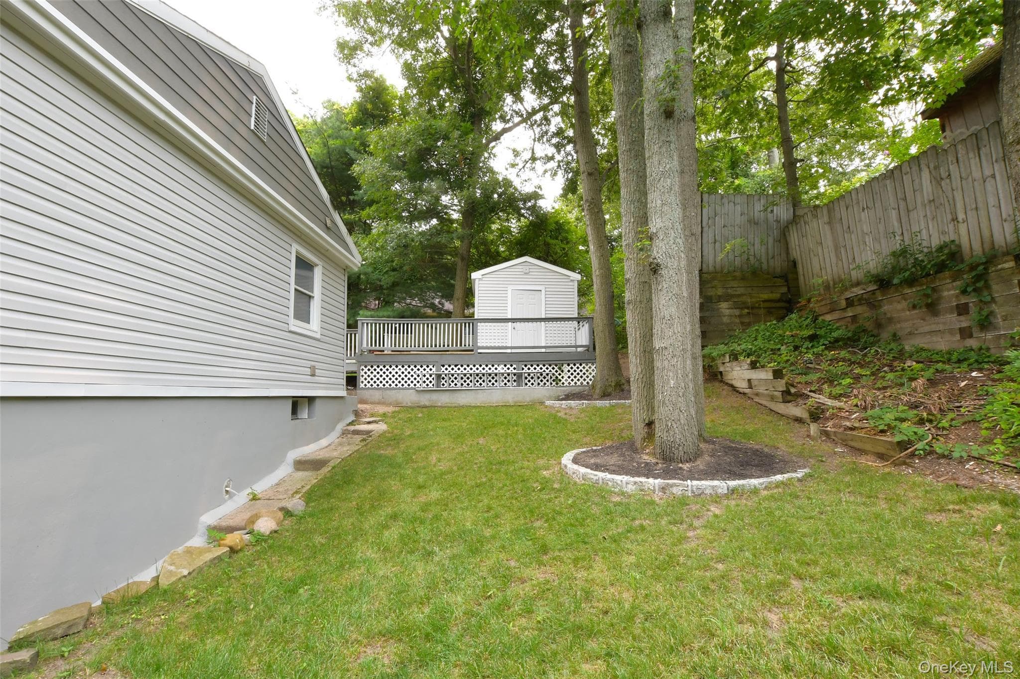 6 Southold Road thumbnail 29