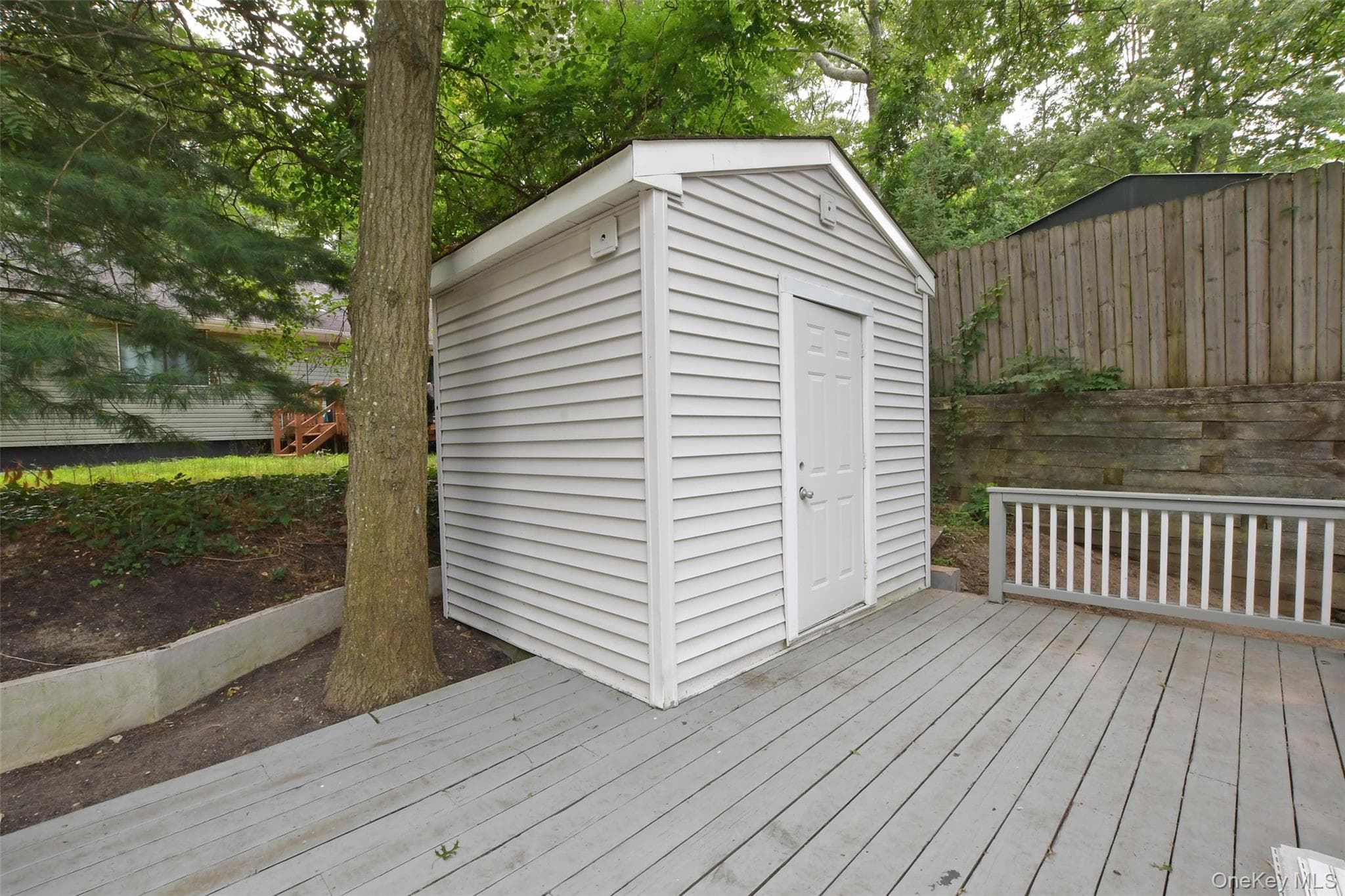 6 Southold Road thumbnail 32